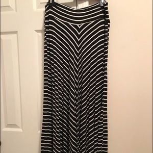 Striped Black & white maxi skirt
